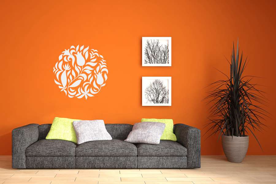 Αυτοκόλλητο τοίχου από βινύλιο που απεικονίζει διακοσμητικό σχέδιο με λουλούδια και φύλλα που σχηματίζουν έναν κύκλο. Είναι ανθεκτικό και κολλάει και ξεκολλάει εύκολα.Μπορείτε να μας ζητήσετε να εκτυπωθεί σε ότι διάσταση και χρώμα θέλετε. 