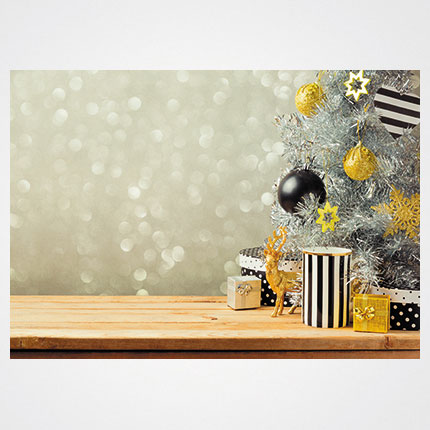 Χριστουγεννιάτικη κάρτα XMS-HOR-93987             Προτεινόμενες διαστάσεις: 17x12 και 14x10,5    Μονόφυλλη ή δίπτυχη    Πίκμανση στο δίπλωμα της δίπτυχης    Παράδοση με τους αντίστοιχους φακέλους    Χαρτί 350γρ    Εκτύπωση ευχής στο εσωτερικό της κάρτας    Δυνατότητα προσθήκης του λογοτύπου σας       Σας προσφέρπυμε την εκτύπωση ετικετών παραληπτών μαζί με τις κάρτες σας, καθιστώντας την κάρτα ιδανική για αποστολή ευχών σε πελάτες, συνεργάτες και φίλους, ενισχύοντας τις προσωπικές και επαγγελματικές σχέσεις.      Μη διστάσετε να μας ζητήσετε να σχεδιάσουμε μια χριστουγεννιάτικη κάρτα προσαρμοσμένη στις ανάγκες σας, με ειδικές εκτυπώσεις και τεχνικές.    Η εκτύπωση των καρτών μπορεί να είναι είτε ψηφιακή είτε offset ανάλογα τα τεμάχια και τις απαιτήσεις της μακέτας.      Ζητήστε μας μια προσφορά για τα έντυπα σας, σήμερα. 