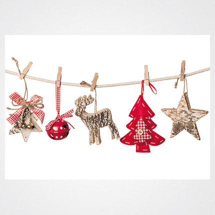 Χριστουγεννιάτικη κάρτα XMS-HOR-94012             Προτεινόμενες διαστάσεις: 17x12 και 14x10,5    Μονόφυλλη ή δίπτυχη    Πίκμανση στο δίπλωμα της δίπτυχης    Παράδοση με τους αντίστοιχους φακέλους    Χαρτί 350γρ    Εκτύπωση ευχής στο εσωτερικό της κάρτας    Δυνατότητα προσθήκης του λογοτύπου σας       Σας προσφέρπυμε την εκτύπωση ετικετών παραληπτών μαζί με τις κάρτες σας, καθιστώντας την κάρτα ιδανική για αποστολή ευχών σε πελάτες, συνεργάτες και φίλους, ενισχύοντας τις προσωπικές και επαγγελματικές σχέσεις.      Μη διστάσετε να μας ζητήσετε να σχεδιάσουμε μια χριστουγεννιάτικη κάρτα προσαρμοσμένη στις ανάγκες σας, με ειδικές εκτυπώσεις και τεχνικές.    Η εκτύπωση των καρτών μπορεί να είναι είτε ψηφιακή είτε offset ανάλογα τα τεμάχια και τις απαιτήσεις της μακέτας.      Ζητήστε μας μια προσφορά για τα έντυπα σας, σήμερα. 