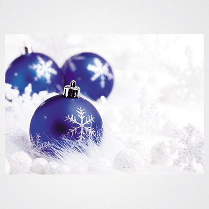 Χριστουγεννιάτικη κάρτα XMS-HOR-94071             Προτεινόμενες διαστάσεις: 17x12 και 14x10,5    Μονόφυλλη ή δίπτυχη    Πίκμανση στο δίπλωμα της δίπτυχης    Παράδοση με τους αντίστοιχους φακέλους    Χαρτί 350γρ    Εκτύπωση ευχής στο εσωτερικό της κάρτας    Δυνατότητα προσθήκης του λογοτύπου σας       Σας προσφέρπυμε την εκτύπωση ετικετών παραληπτών μαζί με τις κάρτες σας, καθιστώντας την κάρτα ιδανική για αποστολή ευχών σε πελάτες, συνεργάτες και φίλους, ενισχύοντας τις προσωπικές και επαγγελματικές σχέσεις.      Μη διστάσετε να μας ζητήσετε να σχεδιάσουμε μια χριστουγεννιάτικη κάρτα προσαρμοσμένη στις ανάγκες σας, με ειδικές εκτυπώσεις και τεχνικές.    Η εκτύπωση των καρτών μπορεί να είναι είτε ψηφιακή είτε offset ανάλογα τα τεμάχια και τις απαιτήσεις της μακέτας.      Ζητήστε μας μια προσφορά για τα έντυπα σας, σήμερα. 