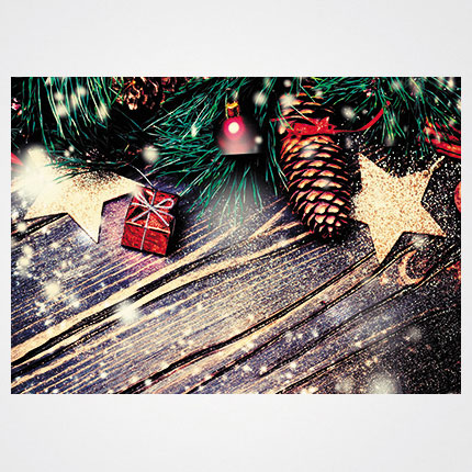 Χριστουγεννιάτικη κάρτα XMS-HOR-94161             Προτεινόμενες διαστάσεις: 17x12 και 14x10,5    Μονόφυλλη ή δίπτυχη    Πίκμανση στο δίπλωμα της δίπτυχης    Παράδοση με τους αντίστοιχους φακέλους    Χαρτί 350γρ    Εκτύπωση ευχής στο εσωτερικό της κάρτας    Δυνατότητα προσθήκης του λογοτύπου σας       Σας προσφέρπυμε την εκτύπωση ετικετών παραληπτών μαζί με τις κάρτες σας, καθιστώντας την κάρτα ιδανική για αποστολή ευχών σε πελάτες, συνεργάτες και φίλους, ενισχύοντας τις προσωπικές και επαγγελματικές σχέσεις.      Μη διστάσετε να μας ζητήσετε να σχεδιάσουμε μια χριστουγεννιάτικη κάρτα προσαρμοσμένη στις ανάγκες σας, με ειδικές εκτυπώσεις και τεχνικές.    Η εκτύπωση των καρτών μπορεί να είναι είτε ψηφιακή είτε offset ανάλογα τα τεμάχια και τις απαιτήσεις της μακέτας.      Ζητήστε μας μια προσφορά για τα έντυπα σας, σήμερα. 