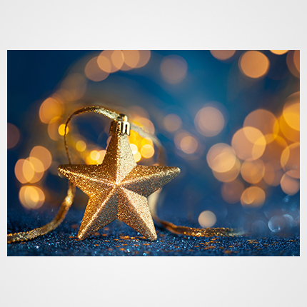 Χριστουγεννιάτικη κάρτα XMS-HOR-94164             Προτεινόμενες διαστάσεις: 17x12 και 14x10,5    Μονόφυλλη ή δίπτυχη    Πίκμανση στο δίπλωμα της δίπτυχης    Παράδοση με τους αντίστοιχους φακέλους    Χαρτί 350γρ    Εκτύπωση ευχής στο εσωτερικό της κάρτας    Δυνατότητα προσθήκης του λογοτύπου σας       Σας προσφέρπυμε την εκτύπωση ετικετών παραληπτών μαζί με τις κάρτες σας, καθιστώντας την κάρτα ιδανική για αποστολή ευχών σε πελάτες, συνεργάτες και φίλους, ενισχύοντας τις προσωπικές και επαγγελματικές σχέσεις.      Μη διστάσετε να μας ζητήσετε να σχεδιάσουμε μια χριστουγεννιάτικη κάρτα προσαρμοσμένη στις ανάγκες σας, με ειδικές εκτυπώσεις και τεχνικές.    Η εκτύπωση των καρτών μπορεί να είναι είτε ψηφιακή είτε offset ανάλογα τα τεμάχια και τις απαιτήσεις της μακέτας.      Ζητήστε μας μια προσφορά για τα έντυπα σας, σήμερα. 