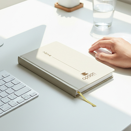 Ημερολόγιο Ατζέντα All Times 320 με χάραξη Laser																		Σχήμα 14x21 εκ.												Μπεζ												Hμιεύκαμπτη βιβλιοδεσία												Κλασσική ματ δερματίνη												Στρογγυλές γωνίες						Στο εξώφυλλο του ημερολογίου μπορεί να χαραχτεί το λογότυπο σας.Η χάραξη γίνεται με χρήση laser που αποδίδει όσο το δυνατό καλύτερα τα λογότυπα.						Τα ημερολόγια που παρουσιάζουμε είναι ενδεικτικά και προσφέρονται ανάλογα τη διαθεσιμότητα. Το τελικό αποτέλεσμα ενδέχεται να διαφέρει ανά περίπτωσηΕπικοινωνήστε μαζί μας για να βρούμε μαζί το ημερολόγιο που θέλετε.      