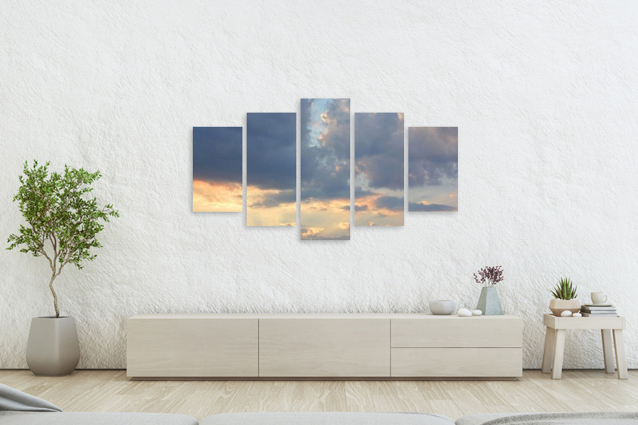 Πίνακας σε καμβά για χώρο που μπορεί να προορίζεται, τοπίο με σύννεφα, αφηρημένο στυλ, μοντέρνα διακόσμηση.