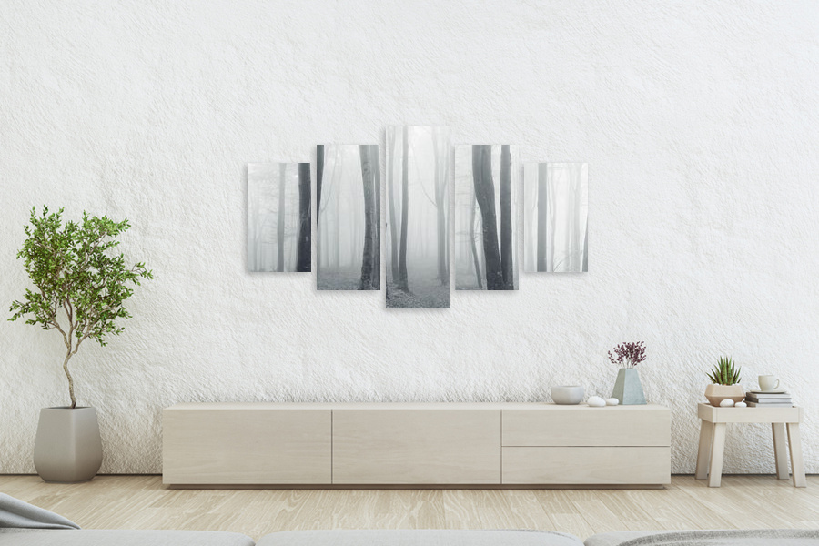 Πίνακας σε καμβά με τοπίο δάσους, ιδανικός για σαλόνι, σε μοντέρνο στυλ διακόσμησης.