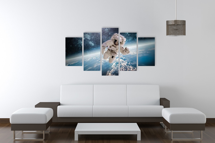 Πίνακας σε καμβά για χώρο που μπορεί να προορίζεται για μπάνιο, με θέμα το διάστημα, σε αφηρημένο στυλ, μοντέρνα διακόσμηση.