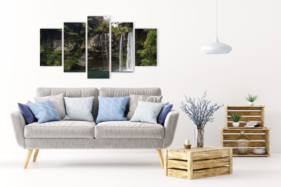 Πίνακας σε καμβά για εσωτερικό χώρο, τοπίο με καταρράκτη, σε ρεαλιστικό και μοντέρνο στυλ διακόσμησης.