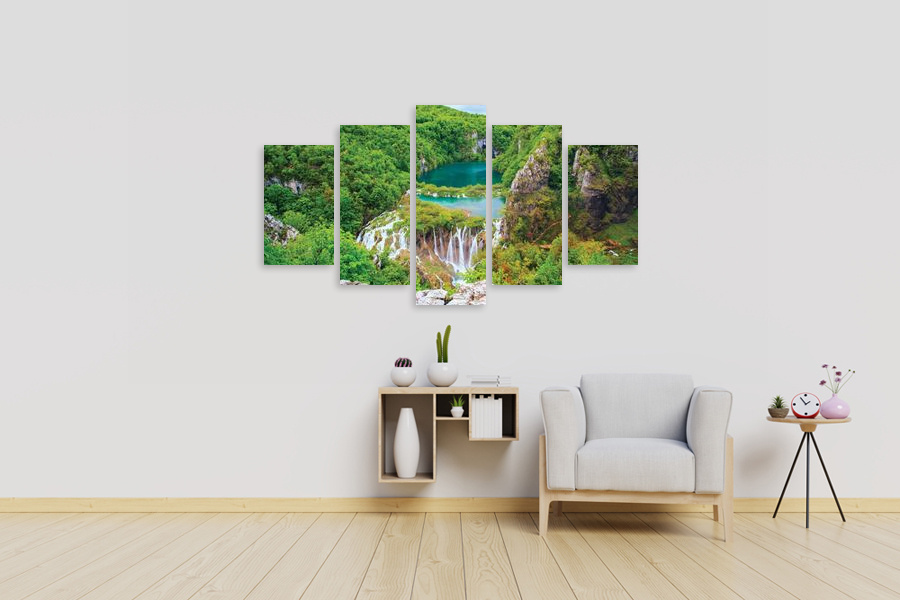 Πίνακας σε καμβά για σαλόνι, με θέμα καταρράκτη, με ρεαλιστικό στυλ και φυσικό, μοντέρνο στυλ διακόσμησης.