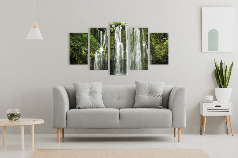 Πίνακας σε καμβά για χώρο που μπορεί να προορίζεται, με καταρράκτη σε ρεαλιστικό στυλ και μοντέρνα διακόσμηση.