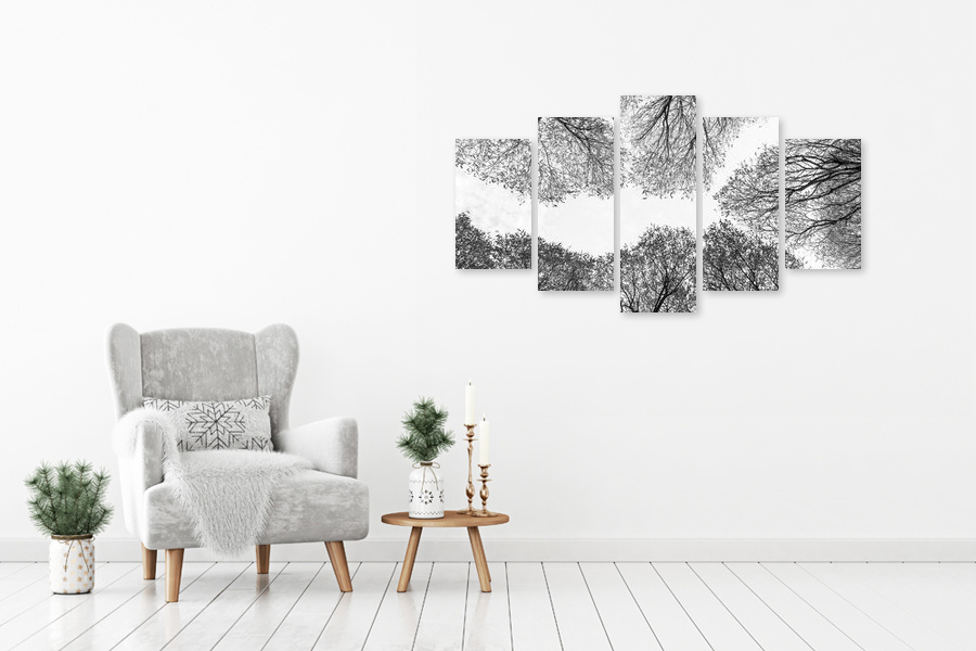 Πίνακας σε καμβά για χώρο που μπορεί να προορίζεται για καθιστικό, ασπρόμαυρη εικόνα, με μοντέρνο στυλ διακόσμησης.