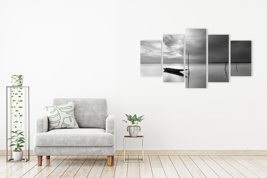 Πίνακας σε καμβά για μοντέρνο χώρο, με ασπρόμαυρη εικόνα, αφηρημένο στυλ και minimal διακόσμηση.