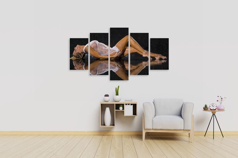 Πίνακας σε καμβά για υπνοδωμάτιο, με αισθησιακή εικόνα, αφηρημένο στυλ, σε μοντέρνο χώρο διακόσμησης.