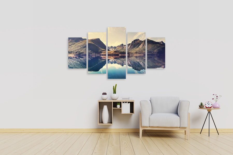 Πίνακας σε καμβά για χώρο που μπορεί να προορίζεται, τοπίο και φύση, αφηρημένο στυλ σε μοντέρνα διακόσμηση.