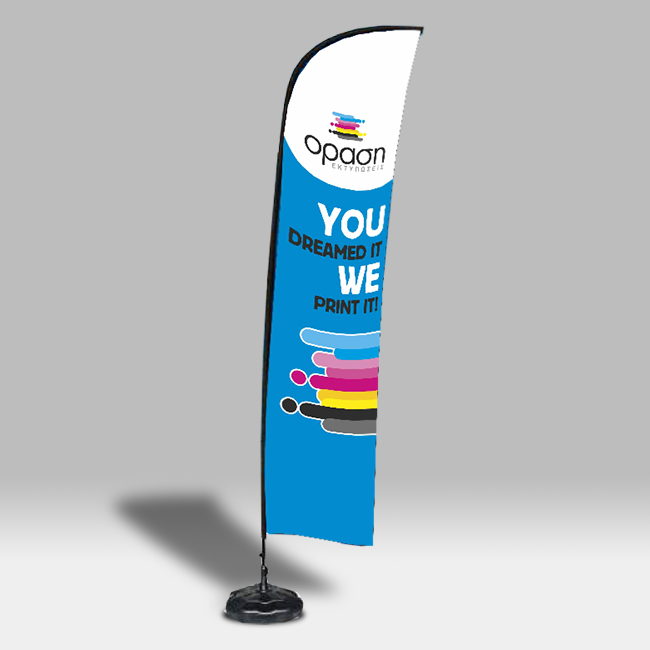 						4,5m – Flexible Metallic | Flying Banner 75x320 cm																					Με ύψος 4,5 μέτρα και επιφάνεια εκτύπωσης 75x320 cm, αυτό το flying banner ξεχωρίζει ακόμα και σε σημεία με έντονο ανταγωνισμό. Ιδανικό για μεγάλες εισόδους, εμπορικά σημεία και εκδηλώσεις όπου η μέγιστη προβολή είναι απαραίτητη.												Ο συνδυασμός του ανθεκτικού μεταλλικού σκελετού με την ευέλικτη καμπυλωτή γραμμή δίνει σταθερότητα και αισθητική, ενώ το σημαιόπανο αποδίδει με ζωντάνια κάθε χρώμα και γραφικό.												Για τα Flying Banner μπορείτε να χρησιμοποιήσετε τις παρακάτω επιλογές στήριξης ανάλογα το είδος του Flying Banner και το σημείο που θα θέλατε να το τοποθετήσετε.																		1. Καρφί 61cm																		2. Καρφί 51cm με ρότορα 51cm INOX																		3. Καρφί 51cm																		4. Μεταλλική βάση σταυρός + σαμπρέλα 10L																		5. Πλαστική βάση 18L άμμου νερού																		6. Μεταλλική βάση 8kg 38 x 38 x 0.8 cm σταθερή υποδοχή 25cm + σαμπρέλα 101 (Συνολικά 19kg)																		7. Μεταλλική βάση 8kg 38 x 38 x 0.8 cm σταθερή υποδοχή 25cm + πλαστική βάση 181 (Συνολικά 27kg)																		8. Μεταλλική βάση 8kg 38 x 38 x 0.8 cm σταθερή υποδοχή 25cm																		9. Μεταλλική βάση 8kg 38 x 38 x 0.8 cm με ρότορα																		10. Μεταλλική βάση 4kg 30 x 30 x 0.6 cm																		11. Μεταλλική βάση 4kg 30 x 30 x 0.6 cm με ρότορα																                   