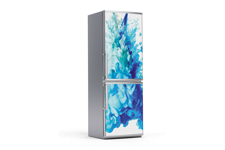 Υφασμάτινο αυτοκόλλητο ψυγείου που απεικονίζει γαλάζιο και μπλε χρώμα να διαλύονται μέσα σε νερό.Είναι ανθεκτικό και κολλάει και ξεκολλάει εύκολα.Μπορείτε να μας ζητήσετε να εκτυπωθεί σε ότι διάσταση θέλετε. Το θέμα προσαρμόζεται ανάλογα στη διάσταση που θέλετε.Το παράδειγμα που παρουσιάζουμε στην απομονωμένη εικόνα του θέματος αφορά ψυγείο με διάσταση 75cm πλάτος x 200cm ύψος.