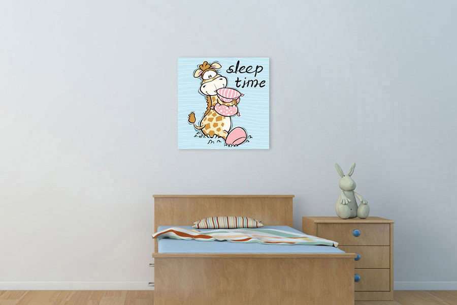 Πίνακας σε καμβά για παιδικό δωμάτιο, με χαρούμενα μοτίβα, σε ρεαλιστικό και μοντέρνο στυλ διακόσμησης.