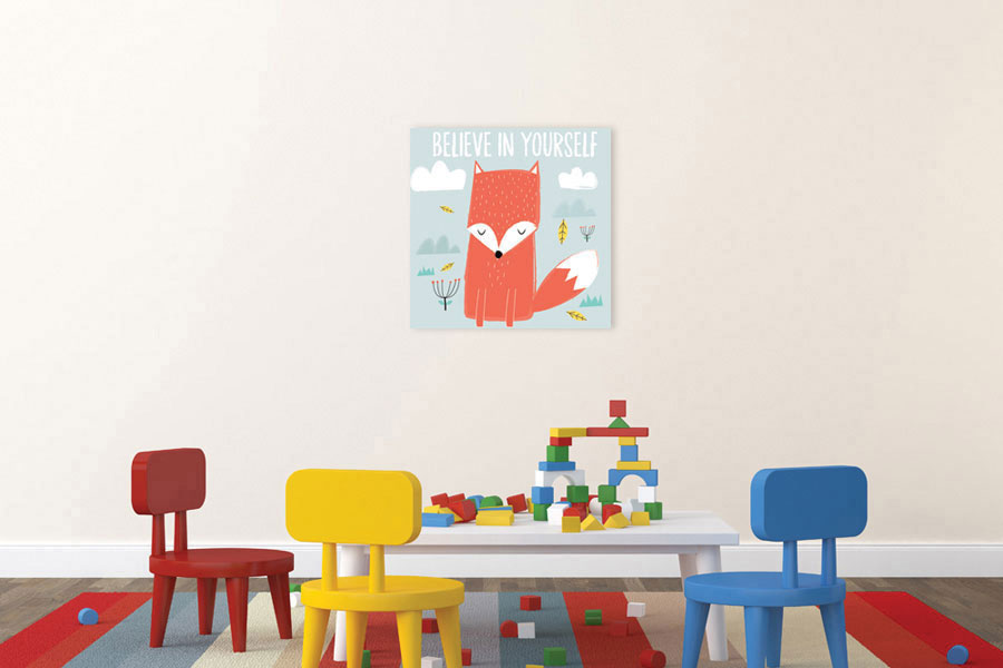 Πίνακας σε καμβά για παιδικό δωμάτιο, με παιδική εικόνα, σε ρεαλιστικό στυλ και μοντέρνα διακόσμηση.