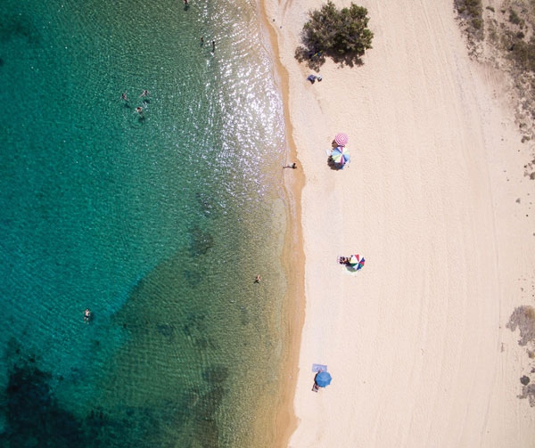 ADM-016 Ψηφιακή εκτύπωση σε καμβά. Ο καμβάς είναι υψηλής ποιότητας, ειδικός για ψηφιακή εκτύπωση που αναδεικνύει τα χρώματα. Είναι ιδανικός για διακόσμηση εσωτερικών χώρων.Παραλαμβάνετε τον πίνακα με την ψηφιακή εκτύπωση καμβά, τελαρωμένο σε τελάρο από ανθεκτικό ξύλο, στη διάσταση που θέλετε.