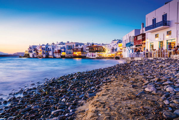 Προτάσεις για διακόσμησηΟ πίνακας σε καμβά GRE-013 μπορεί να προσφέρει μια μοναδική αίσθηση φυσικής αρμονίας και γαλήνης σε κάθε χώρο. Το συγκεκριμένο τοπίο με σκηνές φύσης, είναι ιδανικό τόσο για έναν μοντέρνο όσο και για έναν κλασικό χώρο. Σε ένα σύγχρονο σαλόνι με καθαρές γραμμές, μπορεί να λειτουργήσει ως κομβικό σημείο, προσφέροντας μία ζεστή αντίθεση με τις ουδέτερες αποχρώσεις. Εξίσου καλαίσθητος σε έναν κλασικό χώρο, πλαισιωμένος από πλούσια ξύλινα έπιπλα και διακόσμηση με φυσικά υλικά, ενδείκνυται για να αναδείξει τον χώρο με τις χρυσές αποχρώσεις του. Η μινιμαλιστική του αισθητική θα ταιριάξει υπέροχα και σε μινιμαλιστικά περιβάλλοντα, όπου ο λιτός και καθαρός σχεδιασμός είναι καίριας σημασίας.Λίγα λόγια για τον πίνακαΟ πίνακας GRE-013 αποτελεί αντιπροσωπευτικό δείγμα της τέχνης που εξερευνά την αρμονία της φύσης. Τα ζεστά χρώματα και η χρήση του φυσικού φωτός προσδίδουν μία λεπτή ισορροπία ανάμεσα στο χειροπιαστό και το αιθέριο. Η εικόνα του τοπίου μας εισάγει σε έναν κόσμο όπου η γαλήνη ενσαρκώνεται μέσα από τις ήπιες καμπύλες του τοπίου και τις ασφαλείς γραμμές του ουρανού. Οι υφές που δημιουργούνται από τις πινελιές και οι λεπτομέρειες της σύνθεσης καθιστούν το έργο αυτό ιδιαίτερα ελκυστικό, προσκαλώντας τον θεατή να εξερευνήσει κάθε του λεπτομέρεια.Ο πίνακας δημιουργεί μια βαθιά αίσθηση ηρεμίας και στοχασμού, σαν μια ανοιχτή πρόσκληση να βιώσουμε τη φυσική ομορφιά που απεικονίζει. Η ατμόσφαιρα που αποπνέει είναι ταυτόχρονα απλή και καθηλωτική, προσφέροντας μια ξεχωριστή εμπειρία στον θεατή, που μπορεί να νιώσει μια προσωπική σύνδεση με το φυσικό τοπίο. Σε συνδυασμό με την υψηλή ποιότητα ψηφιακής εκτύπωσης, ικανοποιεί πλήρως κάθε αισθητική και καλλιτεχνική προσδοκία που μπορεί να έχει ένας λάτρης της τέχνης.Ψηφιακή εκτύπωση σε καμβά. Ο καμβάς είναι υψηλής ποιότητας, ειδικός για ψηφιακή εκτύπωση που αναδεικνύει τα χρώματα. Είναι ιδανικός για διακόσμηση εσωτερικών χώρων. Παραλαμβάνετε τον πίνακα με την ψηφιακή εκτύπωση καμβά, τελαρωμένο σε τελάρο από ανθεκτικό ξύλο 2εκ, στη διάσταση που θέλετε.