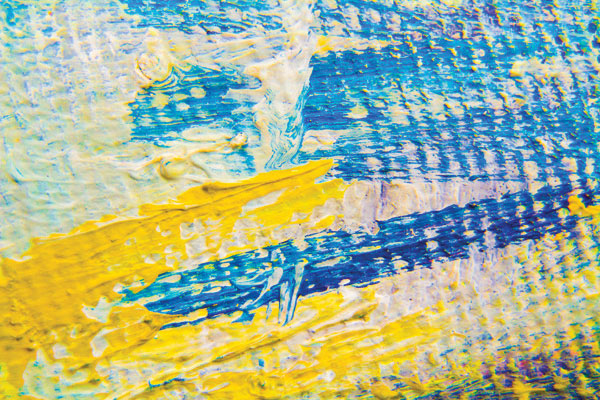 Προτάσεις για διακόσμησηΟ πίνακας σε καμβά PAIC-202 είναι μια εκλεπτυσμένη επιλογή που μπορεί να ενσωματωθεί σε διάφορα στυλ διακόσμησης. Στο κλασικό στυλ, οι γήινες αποχρώσεις και οι λεπτομέρειες του πίνακα προσδίδουν διαχρονικότητα και κομψότητα, δημιουργώντας έναν αρμονικό συνδυασμό με τα έπιπλα από ξύλο και τις πλούσιες υφές των υφασμάτων. Σε ένα μοντέρνο περιβάλλον, ο πίνακας προσδίδει έναν αέρα καλλιτεχνικής ευαισθησίας, ενώ σε ένα μινιμαλιστικό χώρο, ενισχύει την εστίαση στα βασικά στοιχεία της τέχνης, αναδεικνύοντας με minimal τρόπο τις αποχρώσεις και το ύφος του έργου.Λίγα λόγια για τον πίνακαΟ πίνακας PAIC-202 είναι ένα έργο ζωγραφικής που χρησιμοποιεί εκφραστικές πινελιές και πλούσιες υφές για να αναδείξει τη θεματική του ένταση. Οι αποχρώσεις κυμαίνονται από βαθιές γήινες τόνους μέχρι απαλά ακουαρέλ χρώματα, δίνοντας στον πίνακα μια πολυδιάστατη εμφάνιση που παρασύρει το θεατή σε έναν κόσμο σκέψεων και συναισθημάτων. Το θέμα του πίνακα προσφέρει μια συγκινητική σύνδεση με την ανθρώπινη αποκάλυψη, ενσωματώνοντας σύγχρονα ζητήματα μέσα από μια κλασική αισθητική προσέγγιση.Ο πίνακας σε καμβά αυτός αποπνέει μια βαθιά αίσθηση ηρεμίας και στοχασμού. Ο καλλιτέχνης έχει επιτύχει να μεταφέρει στον θεατή μια αίσθηση μοναδικότητας και ενδοσκόπησης, καλώντας τον να ανακαλύψει κρυμμένα νοήματα και προσωπικές εμπειρίες. Το έργο χαρακτηρίζεται από την συνδυαστική δύναμη της τέχνης και της τεχνικής, κάνοντας τον θεατή να νιώσει έντονα συνδεδεμένος με την εικόνα και να βυθιστεί στη δυναμική της.Ψηφιακή εκτύπωση σε καμβά. Ο καμβάς είναι υψηλής ποιότητας, ειδικός για ψηφιακή εκτύπωση που αναδεικνύει τα χρώματα. Είναι ιδανικός για διακόσμηση εσωτερικών χώρων. Παραλαμβάνετε τον πίνακα με την ψηφιακή εκτύπωση καμβά, τελαρωμένο σε τελάρο από ανθεκτικό ξύλο 2εκ, στη διάσταση που θέλετε.