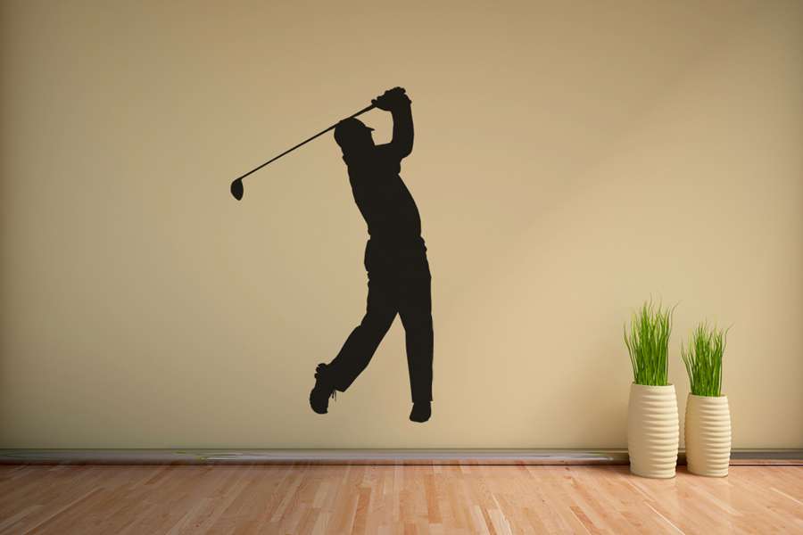 Αυτοκόλλητο τοίχου από βινύλιο που απεικονίζει έναν άντρα να παίζει γκολφ. Είναι ανθεκτικό και κολλάει και ξεκολλάει εύκολα.Μπορείτε να μας ζητήσετε να εκτυπωθεί σε ότι διάσταση και χρώμα θέλετε. 