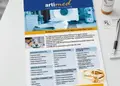 Flyer εκτύπωσης με έντονο κόκκινο και φρέσκο πράσινο χρώμα, οργανωμένο σχέδιο και ευκρίνες κείμενο, ιδανικό για προσφορές.
