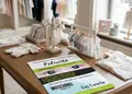 Flyer για προώθηση προσφορών με ζωντανά χρώματα και ευανάγνωστες γραμματοσειρές, ιδανικό για εταιρική ενημέρωση.