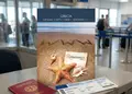 Flyer εκτύπωσης με ζωντανά χρώματα, ευανάγνωστη διάταξη και μοντέρνες γραμματοσειρές, ιδανικό για προωθήσεις.