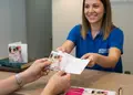 Καρτέλα διδάκτρων σε έντονα χρώματα, με ευδιάκριτους τίτλους και πληροφορίες, κατάλληλη για φροντιστήρια.