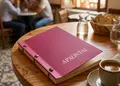 Κατάλογος café με έντονα χρώματα και ελκυστικά γραφικά, ιδανικός για καφετέριες, με δυνατότητα προσαρμογής.