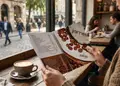 Κατάλογος café με ζεστές αποχρώσεις καφέ και πράσινου, ευανάγνωστες γραμματοσειρές και προσαρμοσμένο λογότυπο.