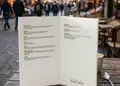 Κατάλογος café με ζωντανά χρώματα και κομψή διάταξη, κατάλληλος για εστιατόρια και καφετέριες.