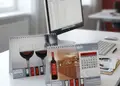 Επιτραπέζιο τριγωνικό ημερολόγιο με σπιράλ για το 2027.