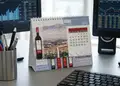 Επιτραπέζιο ημερολόγιο με μεταλλικό σπιράλ για το 2027.