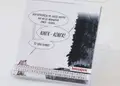 Ακρυλικό επιτραπέζιο ημερολόγιο με διαφανή θήκη και έγχρωμα φύλλα