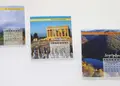 Επιτραπέζιο ημερολόγιο σε ακρυλική θήκη με επαγγελματική εμφάνιση.