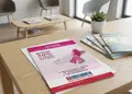 Flyer με ζωντανά χρώματα και δυναμική διάταξη για προώθηση προσφορών, ευανάγνωστο κείμενο και στρατηγικά τοποθετημένες εικόνες.