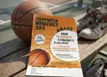 Flyer εκτυπώσεων με ζωντανά χρώματα και ελκυστική διάταξη, ιδανικό για προώθηση υπηρεσιών και εκδηλώσεων.
