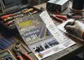 Eκτύπωση flyer με φωτεινά χρώματα και οργανωμένη διάταξη, κατάλληλο για προώθηση προϊόντων και προσφορών.