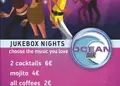 Flyer εκτύπωσης με έντονες χρωματικές αποχρώσεις, οργανωμένο layout και φιλικές γραμματοσειρές για προσφορές.
