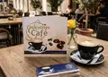 Κατάλογος cafe με ζωντανά χρώματα και εικόνες πιάτων, κομψός σχεδιασμός, κωδικός RR76027, κατάλληλος για εστιατόρια.