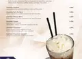 Κατάλογος café με οργανωμένη διάταξη, ζωντανά χρώματα και προσαρμογή λογοτύπου, ιδανικός για μενού καφετεριών.