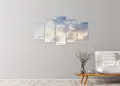 Πίνακας σε καμβά για χώρο που μπορεί να προορίζεται, με τοπίο ουρανών, ρεαλιστικό στυλ σε μοντέρνα διακόσμηση.