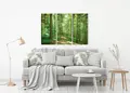 Πίνακας σε καμβά για χώρος που μπορεί να προορίζεται σε σαλόνι, με τοπίο δάσους και αφηρημένο στυλ, σε μοντέρνα διακόσμηση.
