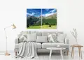 Πίνακας σε καμβά για χώρο που μπορεί να προορίζεται σε σαλόνι, με τοπίο βουνών, αφηρημένο και μοντέρνο στυλ διακόσμησης.
