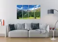 Πίνακας σε καμβά για χώρο που μπορεί να προορίζεται σε σαλόνι, με τοπίο βουνών, αφηρημένο και μοντέρνο στυλ διακόσμησης.