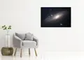 Πίνακας σε καμβά για χώρο που μπορεί να προορίζεται σε διάστημα, με αφηρημένο στυλ και μοντέρνα διακόσμηση.