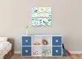 Πίνακας σε καμβά για παιδικό δωμάτιο, με παιχνιδιάρικη θεματολογία, σε αφηρημένο στυλ, ιδανικός για μοντέρνα διακόσμηση.