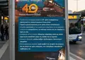 Flyer με φωτεινά μπλε και κίτρινα χρώματα, οργανωμένη διάταξη και ευδιάκριτες γραμματοσειρές για προώθηση προϊόντων.