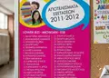 Flyer προώθησης με έντονα κίτρινα και μπλε χρώματα, δημιουργικό σχέδιο και ευανάγνωστο κείμενο.